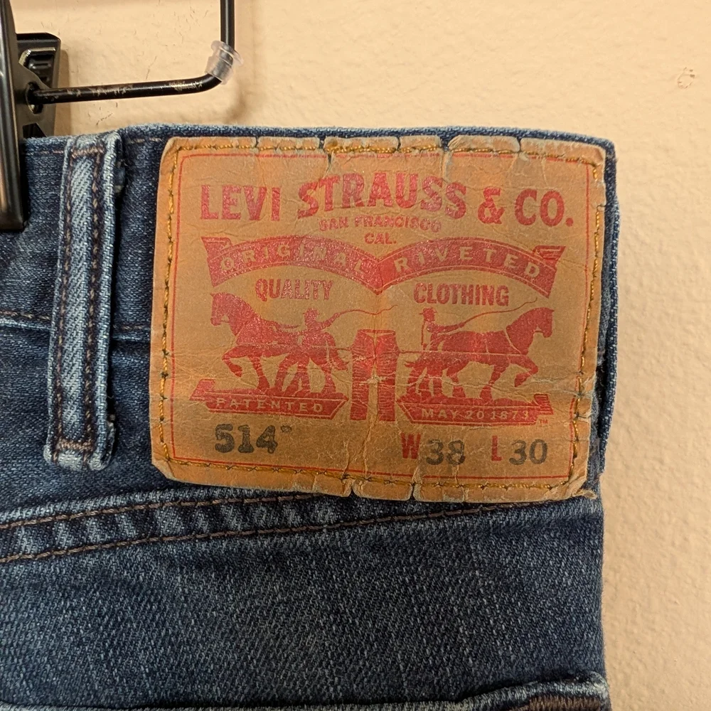 Levi's 514 Straight Leg Jeans Men’s 38x30‎ Medium Wash Denim